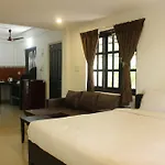 Oyo Home 10403 Modern Studios Candolim
