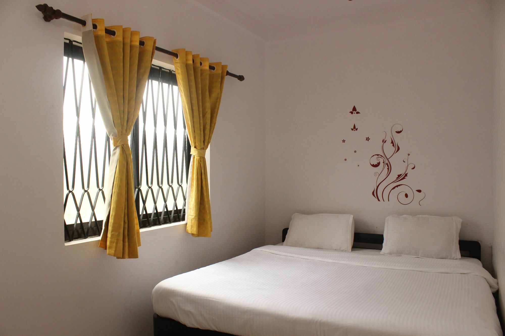 Oyo 10403 Modern Candolim